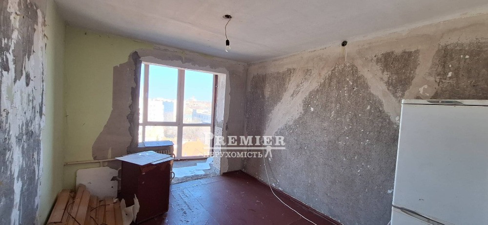 У продажі трикімнатна квартира в районі Молодіжного парку Чорноморськ - зображення 3