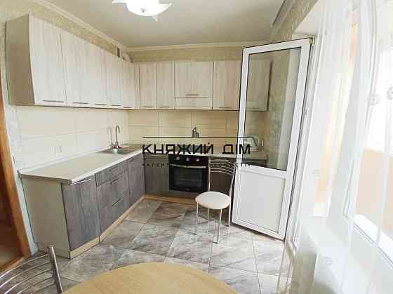 Аренда: 2 ком. разд. на Бажана м Харьковская и Позняки 7 минут пешком. №11193936 Киев