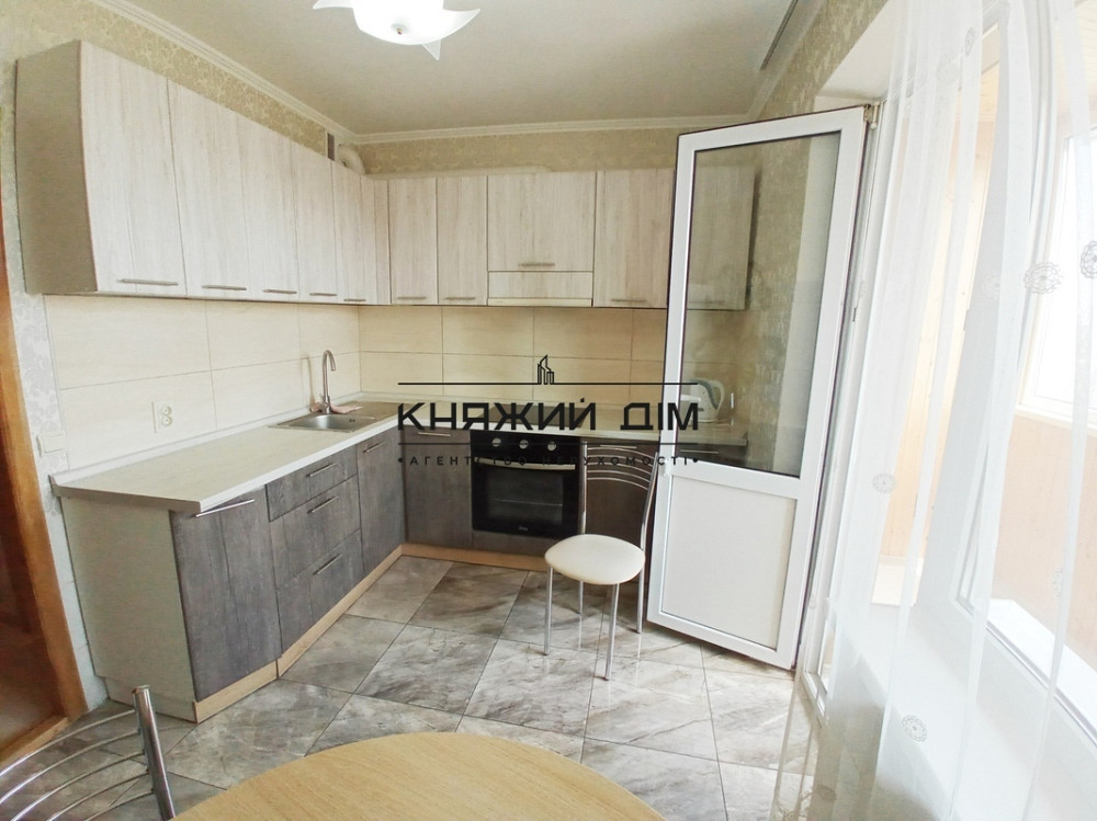 Аренда: 2 ком. разд. на Бажана м Харьковская и Позняки 7 минут пешком. №11193936 Киев - изображение 1