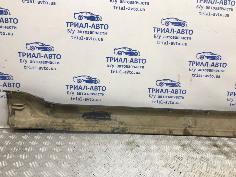 Накладка порога внешняя правая Mitsubishi Pajero Wagon 4 3.2 ДИЗЕЛЬ 4M41 2006 (б/у) Київ - зображення 5