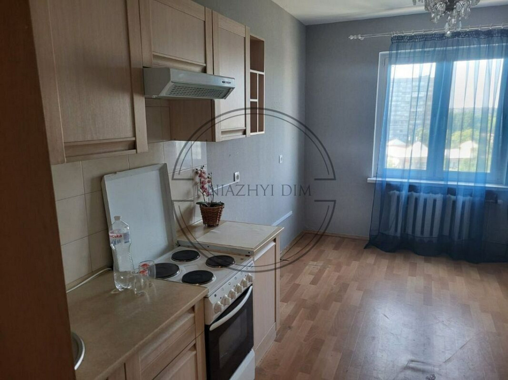 Оренда 3-х к. кв. Без меблів, на Виноградарі. № 11161616 Киев - изображение 1