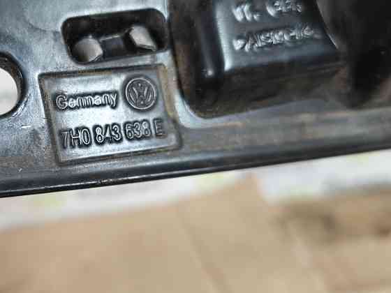 Ограничитель боковой сдвижной двери верхний VW T5 T6 2003-2019 (7H0843638E) Ковель