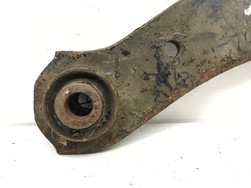 Рычаг задний поперечный Mitsubishi Lancer 9 1.6 БЕНЗИН 4G18 2003 (б/у) Киев - изображение 2