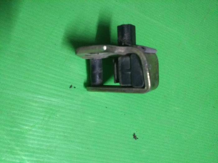 Скоба замка дверей з кінцевиком 2M51-F21982-AA Форд Мондео 3 Ford Mondeo Вінниця - зображення 1