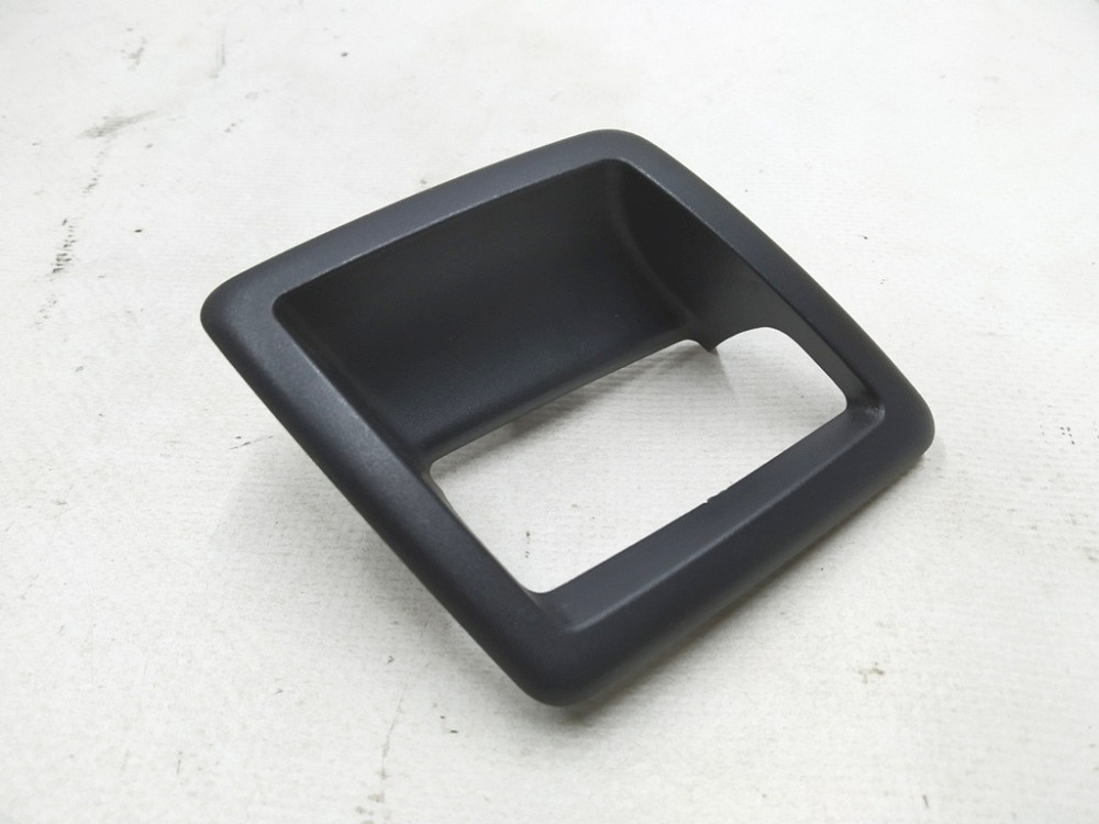 Накладка ручки открытия замка спинки сиденья 2-го ряда BLACK левая Tesla model 3 1100060-00-C Київ - зображення 5