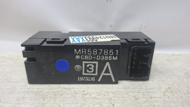 Кнопка стеклоподъемника Mitsubishi Lancer 9 1.6 БЕНЗИН 4G18 2003 перед. прав. (б/у) Київ - зображення 3