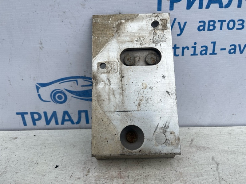 Кронштейн усилителя заднего бампера Infiniti QX60 L50 3.5 БЕНЗИН VQ35DE 2013 прав. (б/у) Киев - изображение 2