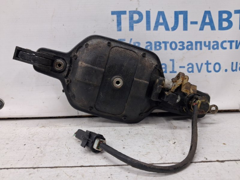 Ручка двери внешняя передняя правая Mitsubishi Pajero Wagon 3 3.2 ДИЗЕЛЬ 4M41 1999 (б/у) Киев - изображение 3