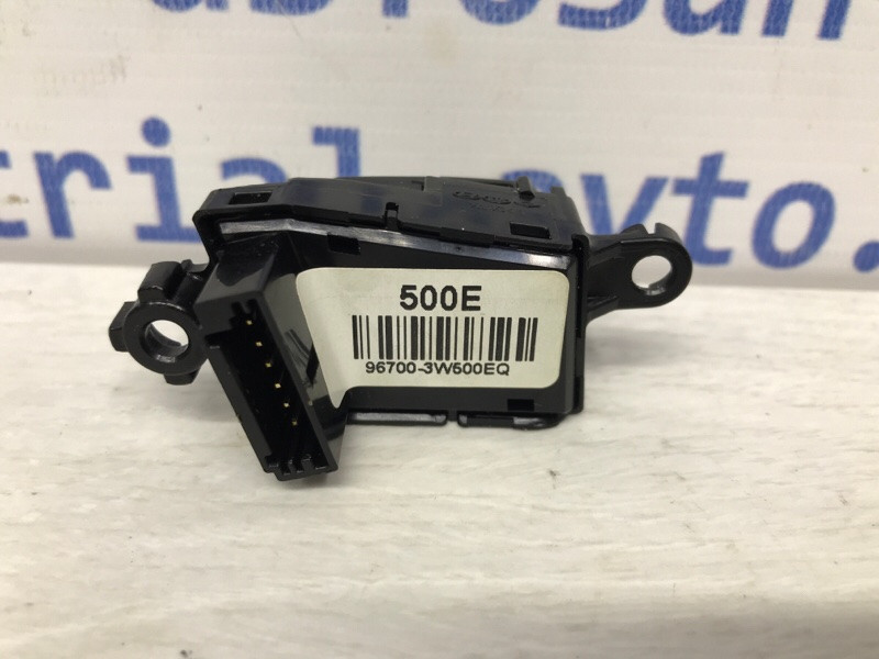 Кнопки руля Kia Sportage SL 1.7 DIESEL D4FD 2010 (б/у) Київ - зображення 2