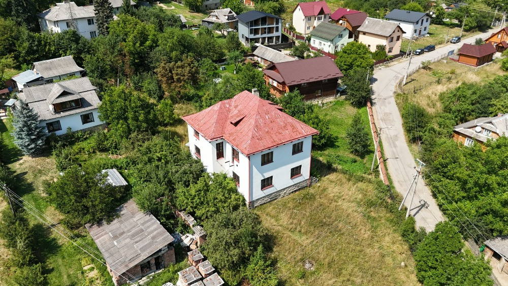 Котедж в центрі Яремче 240 м2 Яремче - зображення 1