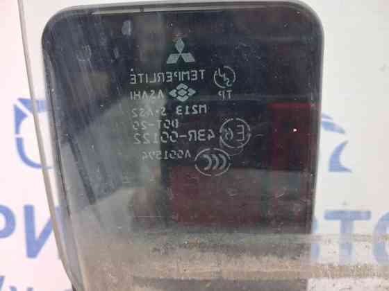 Стекло двери заднее правое Mitsubishi Lancer 9 1.6 БЕНЗИН 4G18 2003 (б/у) Київ