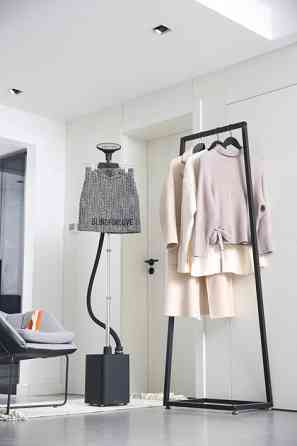 Отпариватель стационарный SteamOne EUJK300B 2000 Вт черный Киев