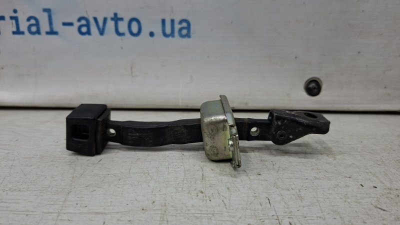 Ограничитель двери задний правый Mitsubishi Lancer 10 2.0 БЕНЗИН 4B11 2007 (б/у) Київ - зображення 3