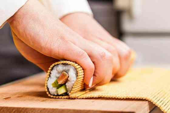 Sushi Master — робота для майстрів суші в Польщі! Винница