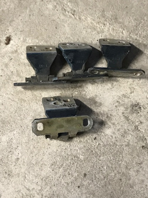 Бу петля двери левая низ, правая верх Renault Laguna 1, 8200014673 Кропивницький - зображення 1