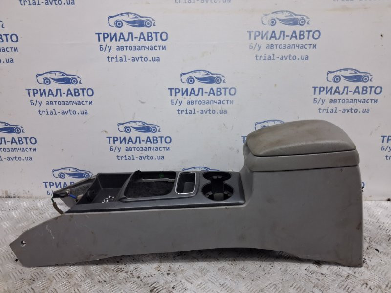 Подлокотник Kia Sorento BL 2.5 DIESEL D4CB 2002 (б/у) Киев - изображение 1