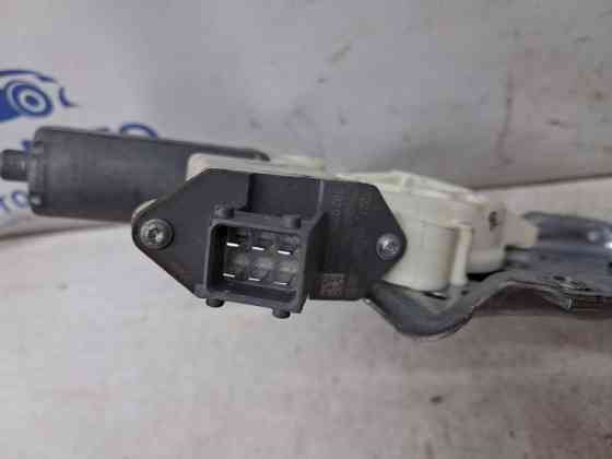 Стеклоподъемник передний правый Toyota Avensis 2002-2010 6981005050 (Арт. 78489) Київ