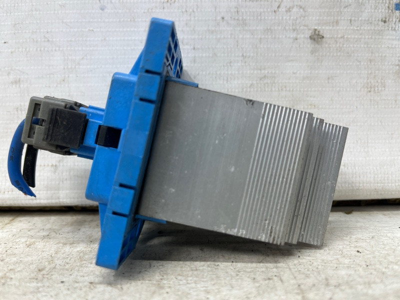 Резистор печки Hyundai Santa fe CM 2.2 DIESEL D4HB 2005 (б/у) Киев - изображение 1