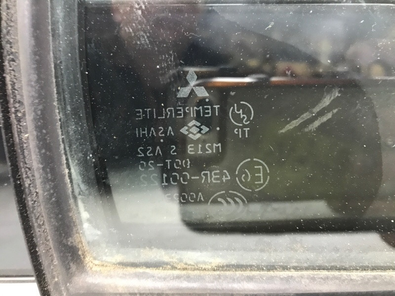Стекло двери задней правой (форточка) Mitsubishi Lancer 2003-2009 MR525826 (Арт. 55564) Київ - зображення 2
