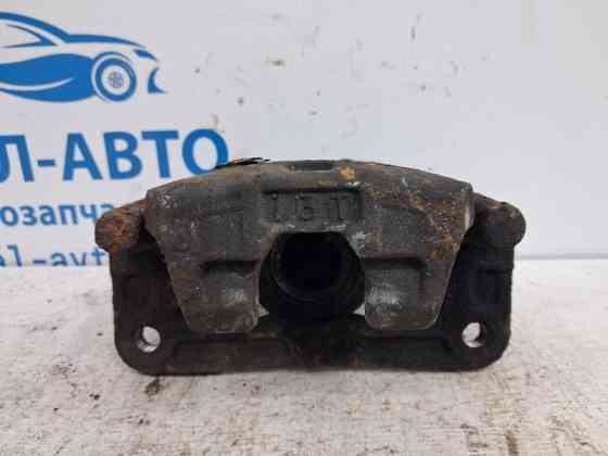 Суппорт задний правый Mitsubishi Pajero Wagon 3 3.2 ДИЗЕЛЬ 4M41 1999 (б/у) Киев