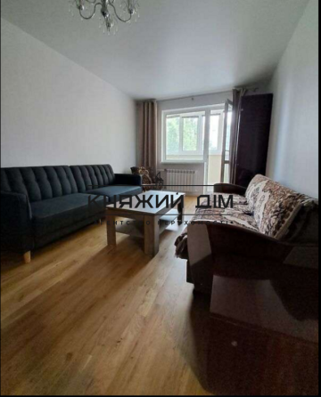 Продаж 3-кімнатної квартири на Харківському шосе Київ