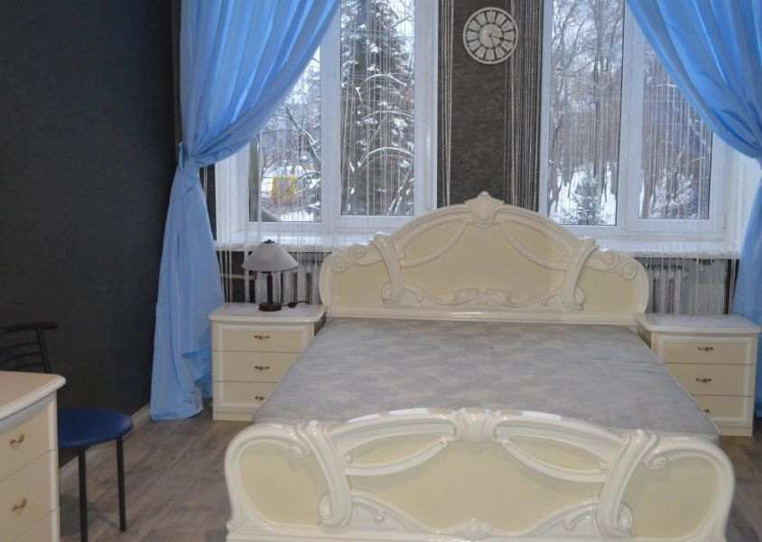 Продам. 2-к.кв. 2/3, пр.Дмитра Яворницького 99 Днепр - изображение 1