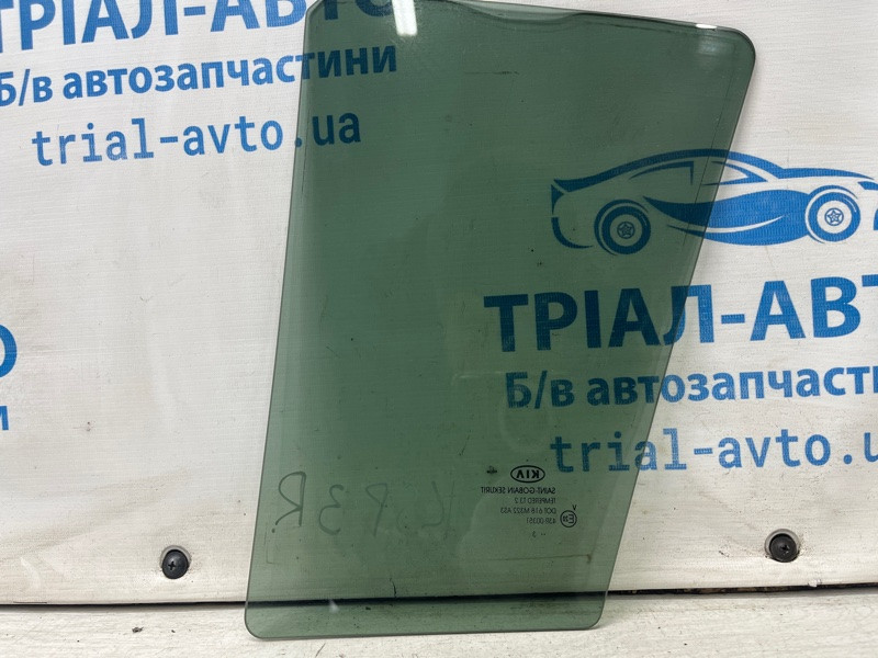 Стекло двери задней правой (форточка) Kia Sportage SL 1.7 DIESEL D4FD 2010 (б/у) Київ - зображення 2