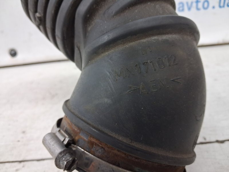 Патрубок воздушного фильтра Mitsubishi L200 KB 2.5 DIESEL 4D56 2006 (б/у) Київ - зображення 3