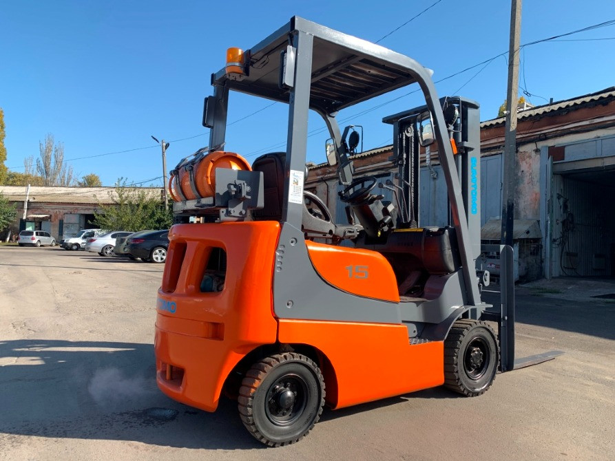 Вилочный автопогрузчик Sumitomo на 1.5 тонны с синхронным позиционером вил. Модель 03FL15PAXI2LD Днепр - изображение 4