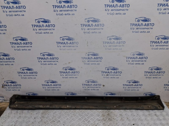 Накладка порога внешняя правая Mitsubishi ASX GA 1.8 DIESEL 4N13 2010 (б/у) Киев - изображение 4