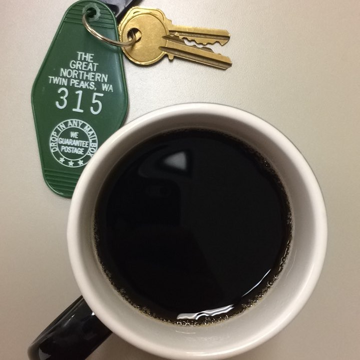 Брелок агента Купера из сериала "Твин Пикс" номер 315 Київ - зображення 2