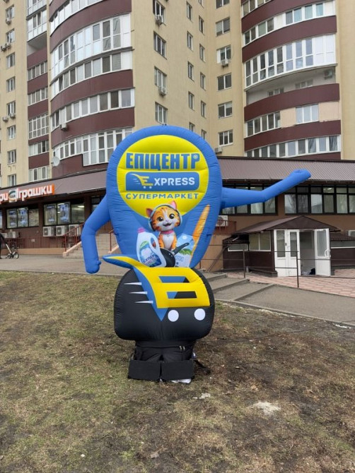 Зазивало надувний чоловічок. Вулична реклама бюджетна, мобільна, багаторазова. 3.4 метри Киев - изображение 4