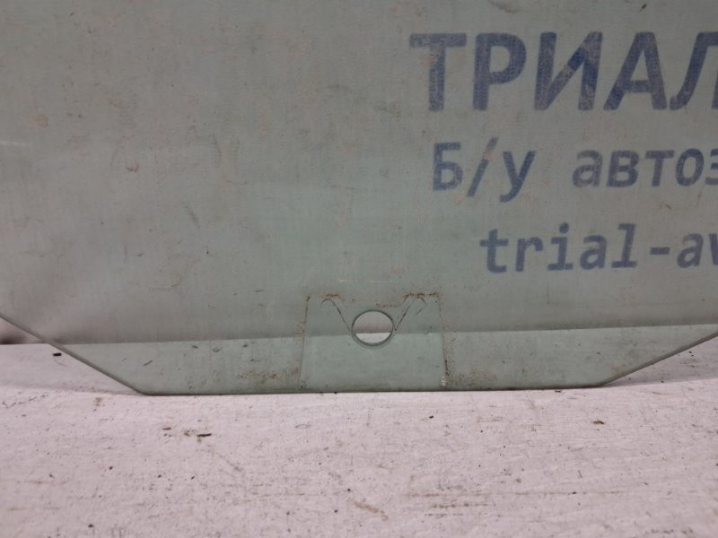 Стекло двери заднее правое Skoda Fabia 2007-2014 5J6845206K (Арт. 78947) Київ - зображення 1