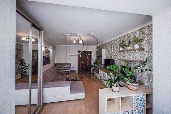 продажа 3-к квартира Киев, Голосеевский, 165000 $ Київ