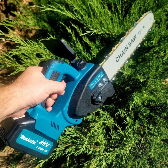 Акумуляторна ланцюгова пилка Makita 48V з масляним баком шина 30см на 2 акумулятори Одесса - изображение 1