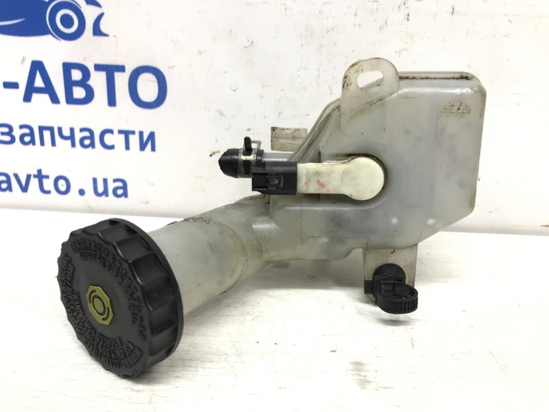 Бачок главного тормозного цилиндра Mitsubishi ASX GA 1.8 DIESEL 4N13 2010 (б/у) Київ - зображення 4