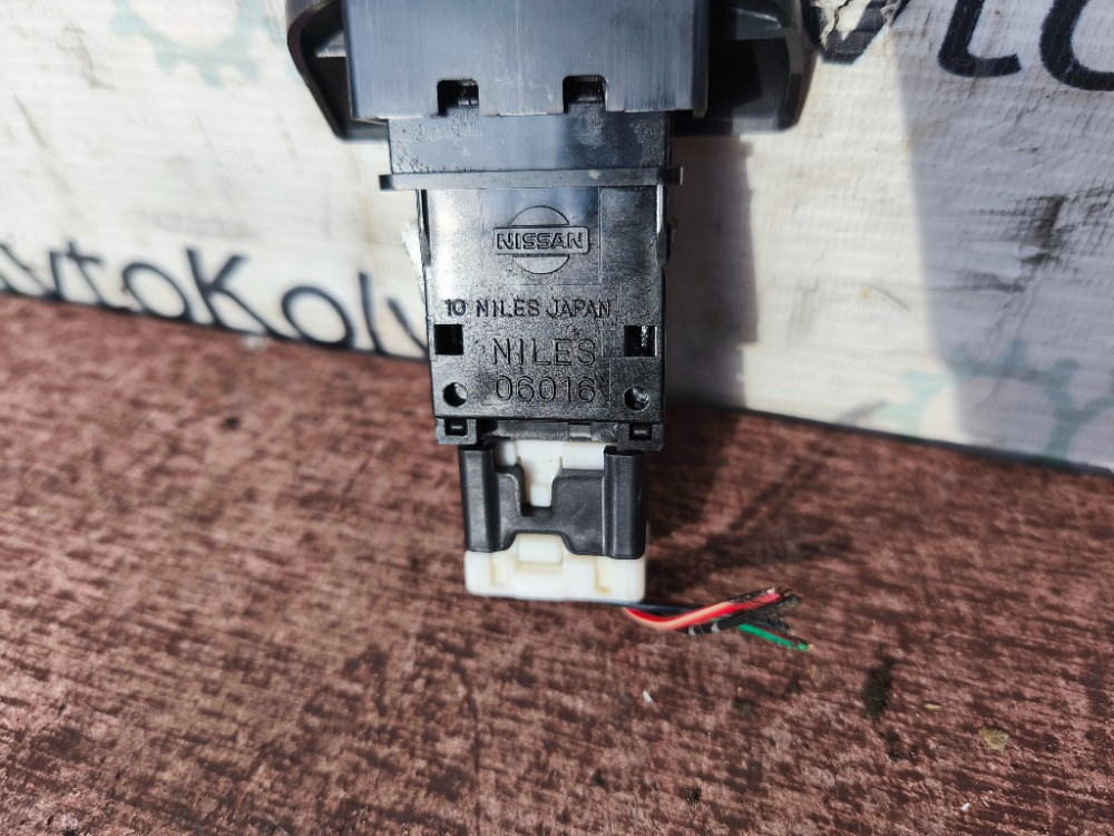 Кнопка аварийки Nissan Primera P12 2001-2007 Ковель - изображение 2