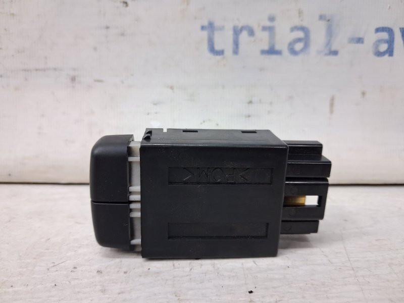 Кнопка противотуманок Mitsubishi Pajero Wagon 3 3.2 ДИЗЕЛЬ 4M41 1999 (б/у) Київ - зображення 2