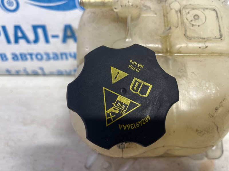 Бачок радиатора (расширительный) Jeep Cherokee KL 2.4 БЕНЗИН ED6 2013 (б/у) Київ - зображення 4