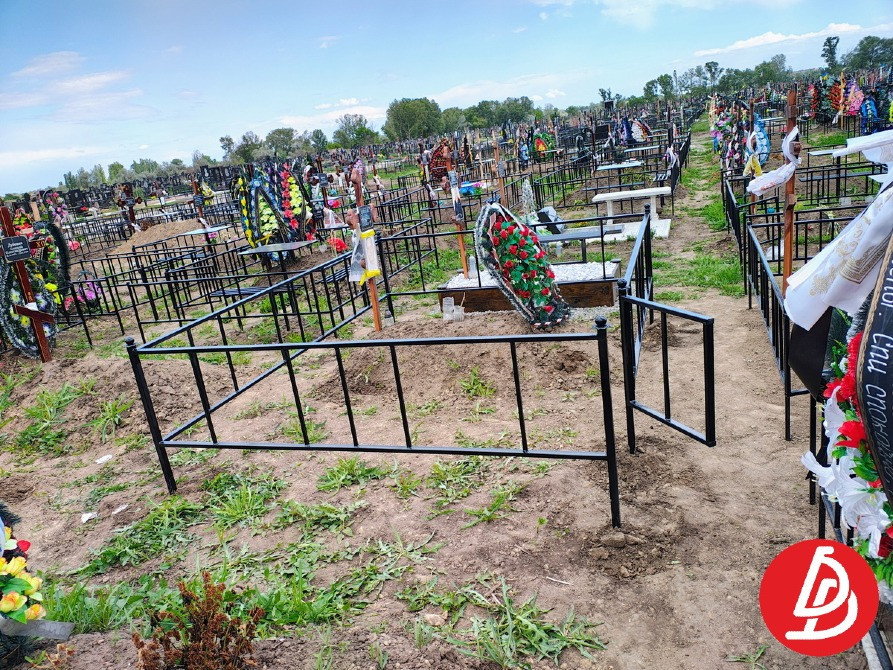 Огорожі прості на могилу. Дніпро - зображення 11