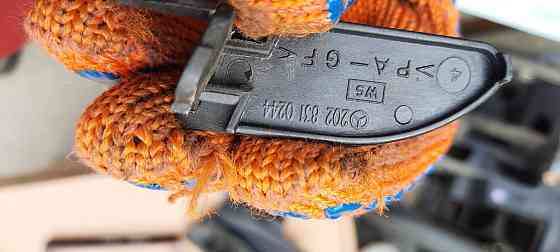 2028310144 , 2028310244 Mercedes заглушка мерседеc w202 Дніпро