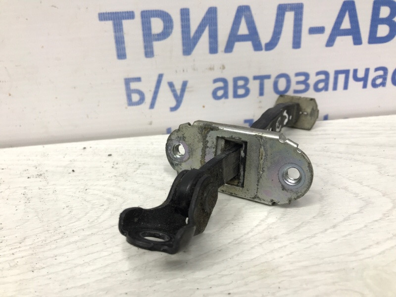 Ограничитель двери задний левый Nissan Juke F15 1.6 TURBO MR16DDT 2010 (б/у) Киев - изображение 2