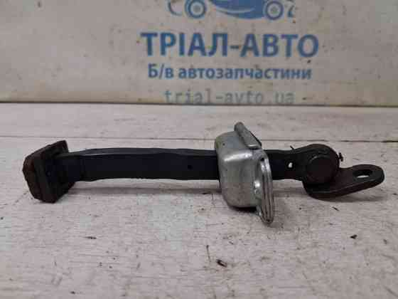 Ограничитель двери передний правый Hyundai Tucson 2004-2009 793902E000 (Арт. 86304) Киев