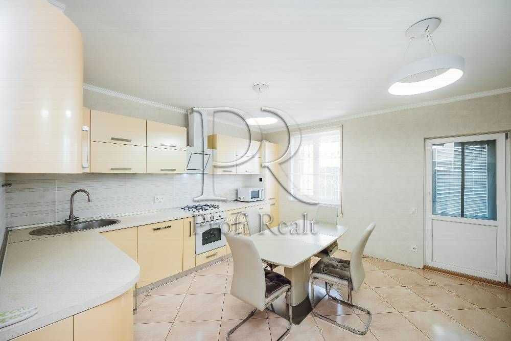 продажа 4-к таунхаус Киево-Святошинский, Святопетровское, 123000 $  - зображення 1