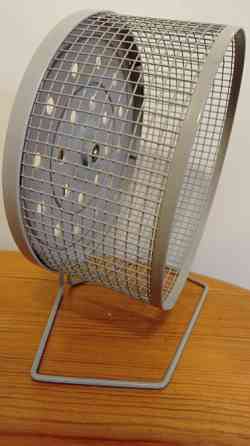 Колесо для гризунів на підставці диаметр 18 см. Бельгия Київ