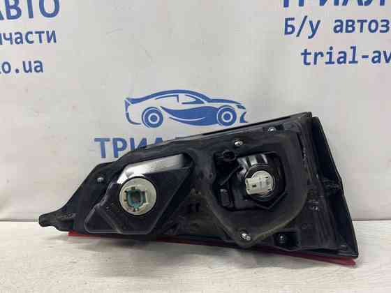 Фонарь задний внутренний правый Nissan Qashqai J11 1.6 DIESEL R9M 2013 (б/у) Киев