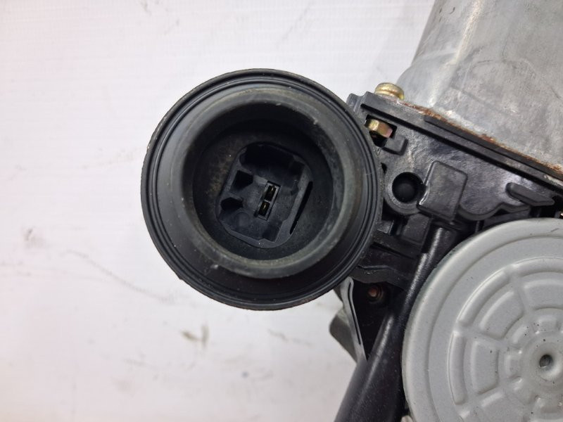 Стеклоподъемник задний левый Toyota Camry XV30 3.0 БЕНЗИН 1MZFE 2001 (б/у) Київ - зображення 4