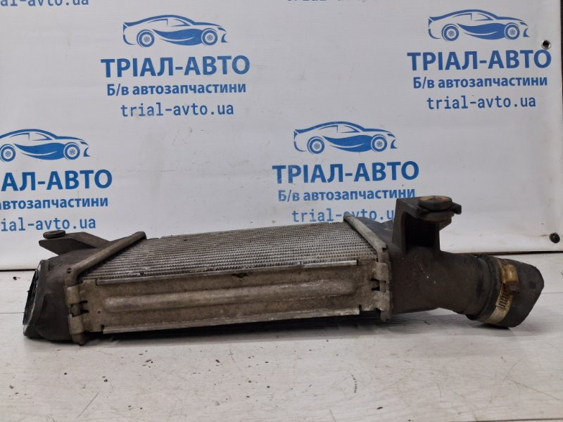 Радиатор интеркуллера Mitsubishi L200 KB 2.5 DIESEL 4D56 2006 (б/у) Киев - изображение 5