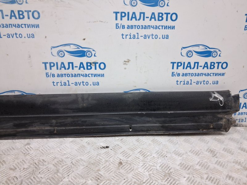 Накладка порога внешняя правая Mitsubishi Pajero Wagon 3 3.2 ДИЗЕЛЬ 4M41 1999 (б/у) Київ - зображення 2