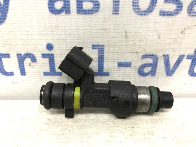 Форсунка топливная Nissan Qashqai J10 2.0 БЕНЗИН MR20DE 2006 (б/у) Киев - изображение 1